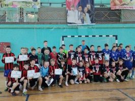 Турнир по мини-футболу среди юношей завершился в Кричевском ФОКе Четыре команды боролись за первое место: итоги турнира по мини-футболу в Кричеве