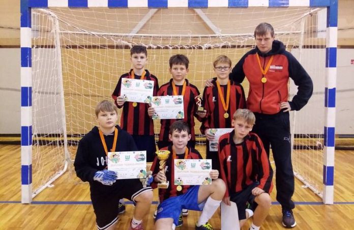 Команда юных кричевских футболистов стала чемпионом турнира в Горках