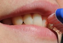 Зубы темнеют, эмаль разрушается: какие продукты влияют на красоту улыбки Зубы темнеют, эмаль разрушается: какие продукты влияют на красоту улыбки