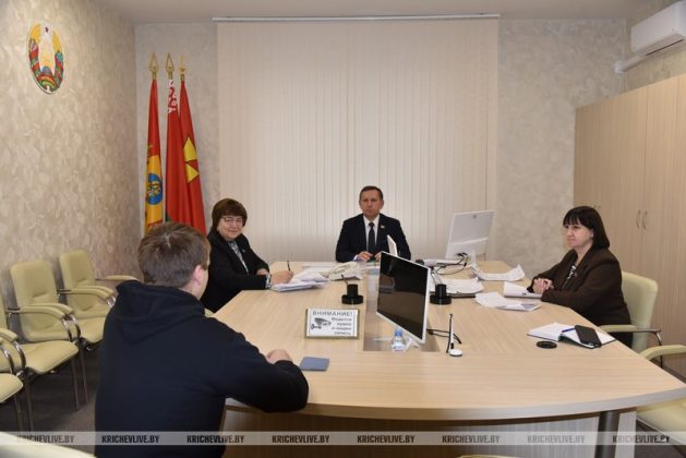 Кричевлянин обратился к председателю с вопросом получения жилья: ответ его удивил