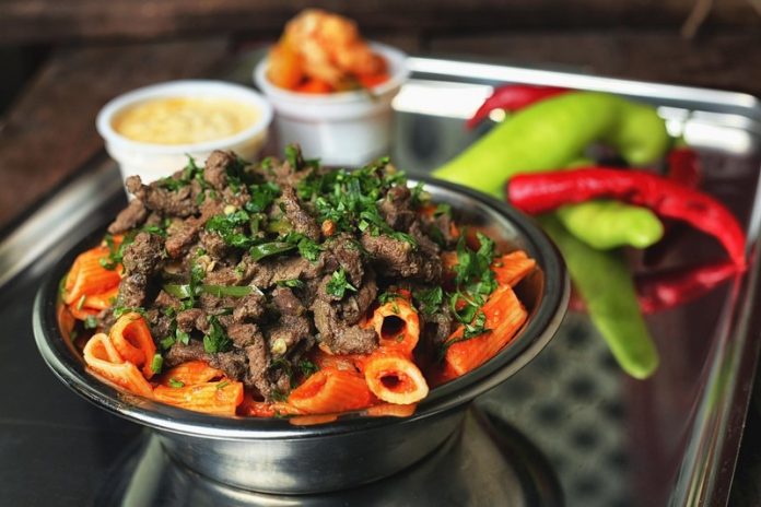 Говяжья печень в рационе: кто получит максимум пользы и кому лучше отказаться Говяжья печень в рационе: кто получит максимум пользы и кому лучше отказаться