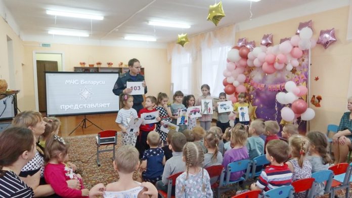 Веселое и познавательное обучение пожарной безопасности провели для кричевских дошколят Веселое и познавательное обучение пожарной безопасности провели для кричевских дошколят