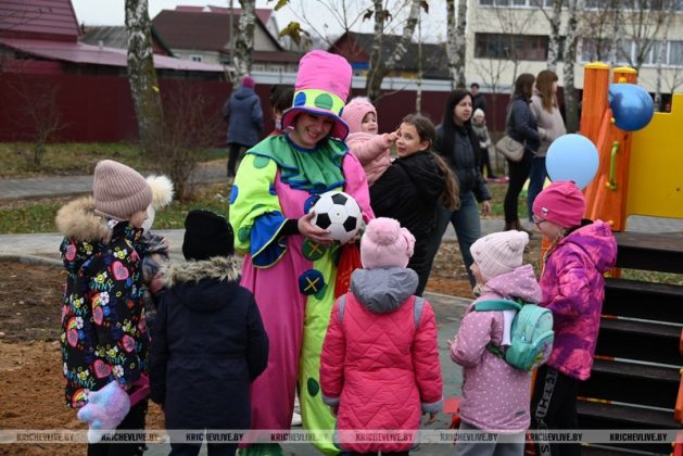 Обновленную детскую площадку открыли в Кричеве