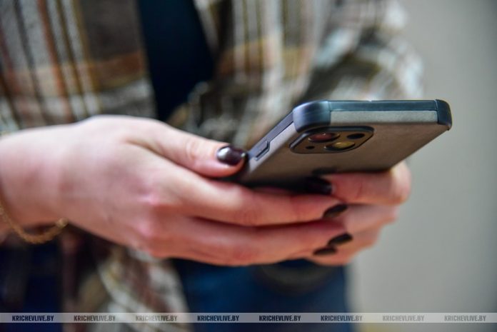 В России введена частичная блокировка на сутки находившихся в роуминге сим-карт