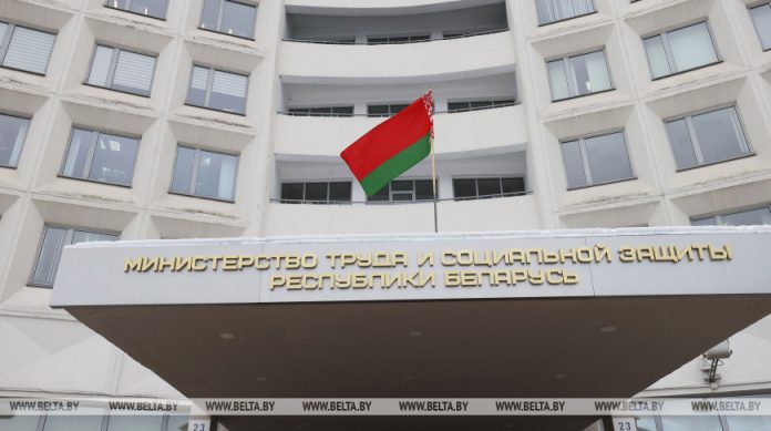 Минтруда разработает прогнозы баланса трудовых ресурсов и потребности экономики в кадрах