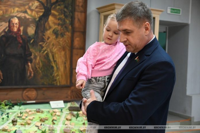 Кричевский парламентарий Сергей Давыдов: прошлое – это не набор дат, а фундамент настоящего Кричевский парламентарий Сергей Давыдов: прошлое – это не набор дат, а фундамент настоящего