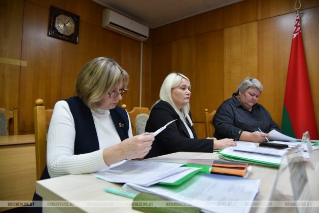 Как кормят детей в школах и детских садах Кричевщины, оценил исполком