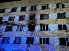 На пожаре в Кричеве работники МЧС спасли 4 человек На пожаре в Кричеве работники спасли 4 человек