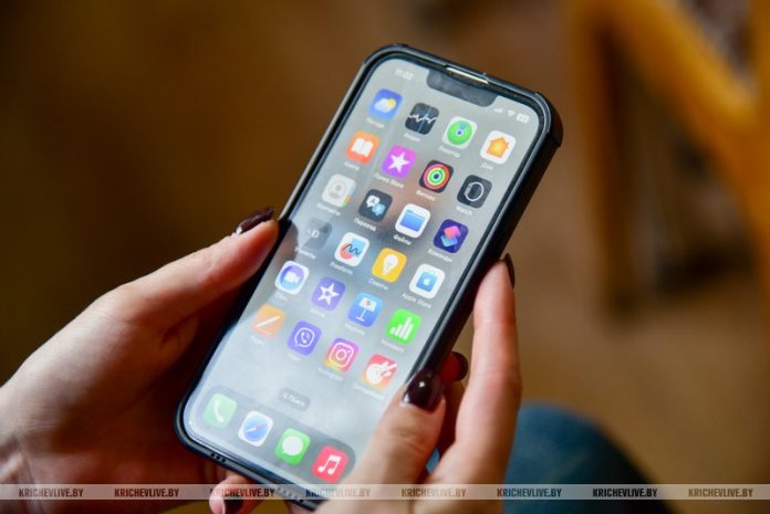 Как гаджеты вредят нашему здоровью, рассказали кричевские медики