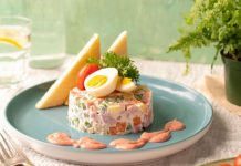 ТОП-4 заправки для новогодних салатов: заменяем майонез