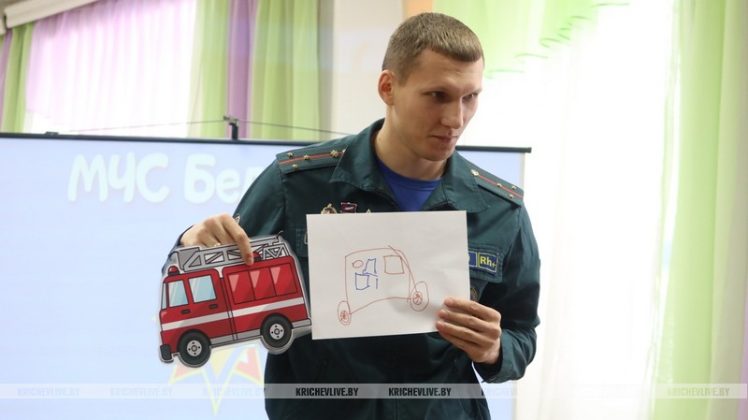 Кричевские спасатели проводят уроки безопасности в детских садах