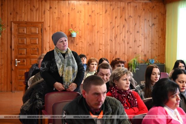 Важные аспекты трудовых и социальных отпусков: беседа правового инспектора с  кричевскими коммунальниками