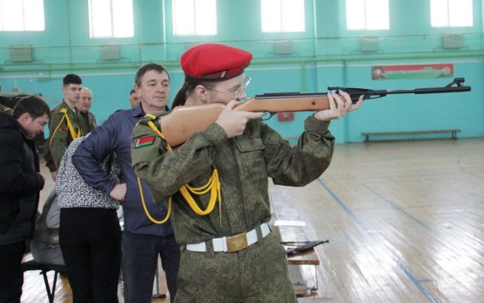 Соревнования «Меткий стрелок» прошли в Кричеве