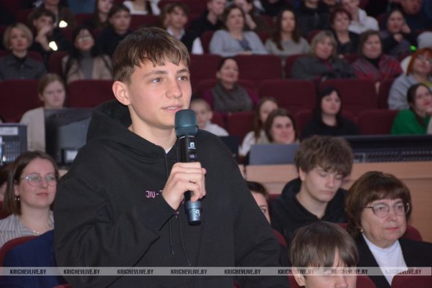 Узнали, о чем говорил Алексей Талай на встрече с кричевлянами