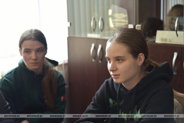 Руководство района встретилось с молодыми специалистами