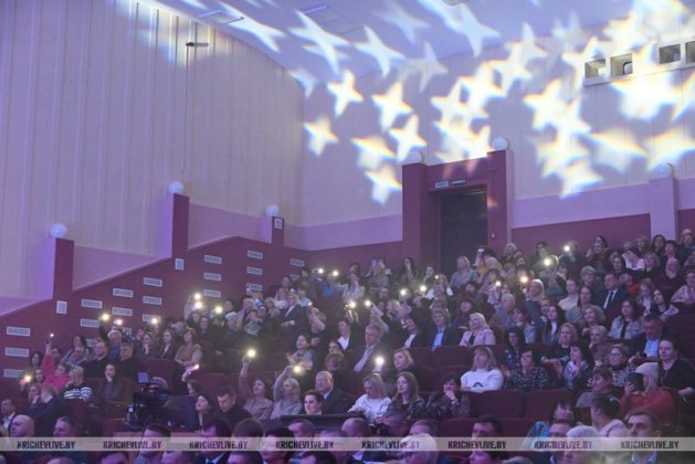 Лучших тружеников сегодня чествовали в Кричеве