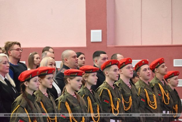 Профессия по зову сердца: в Кричеве поздравили стражей порядка