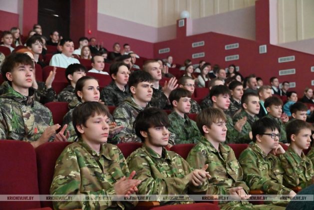 Профессия по зову сердца: в Кричеве поздравили стражей порядка