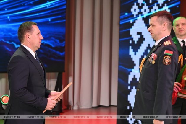 Профессия по зову сердца: в Кричеве поздравили стражей порядка
