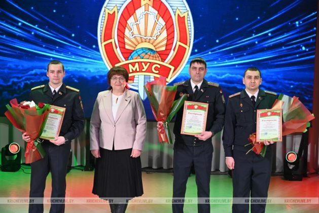 Профессия по зову сердца: в Кричеве поздравили стражей порядка