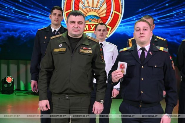 Профессия по зову сердца: в Кричеве поздравили стражей порядка