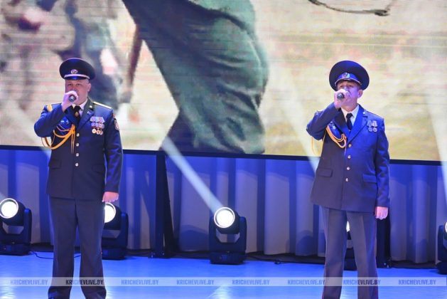 Профессия по зову сердца: в Кричеве поздравили стражей порядка