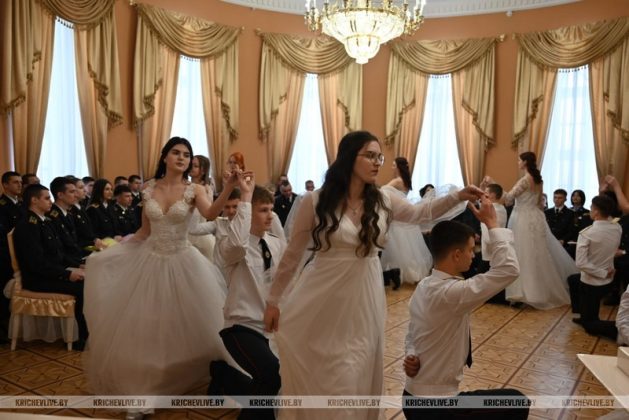 В Кричеве прошел курсантский бал