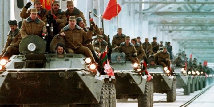 Руководство района отдает дань уважения воинам-интернационалистам