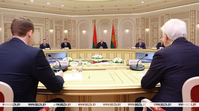 "Можем значительно добавить". Лукашенко о перспективах сотрудничества Беларуси и Рязанской области