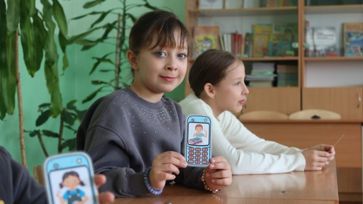 Учимся спасать и спасаться: интерактивные занятия провели для школьников Кричевщины