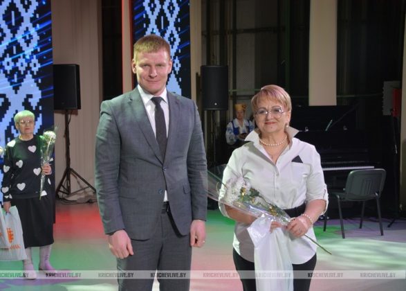 Те, кто создает уют: в Кричеве чествовали работников бытового обслуживания и жилищно-коммунального хозяйства
