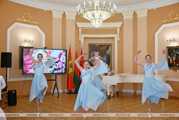 Торжественный прием в честь Дня женщин прошел в Кричеве