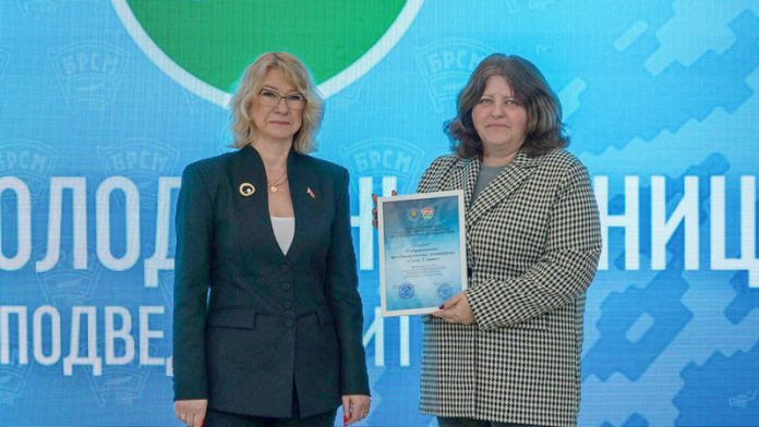 «Кричевская жизнь» стала победителем республиканского конкурса молодежных инициатив «Кричевская жизнь» стала победителем республиканского конкурса молодежных инициатив