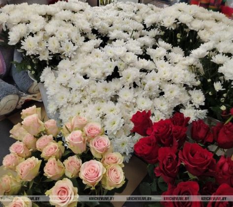 Узнали цены на цветы к 8 Марта в Кричеве