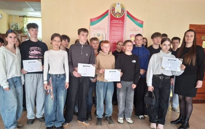 Каникулы с пользой: кричевские школьники соревновались в знании своих прав