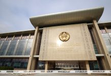 Лукашенко дает интервью журналисту телеканала RT Рику Санчесу Лукашенко дает интервью журналисту телеканала RT Рику Санчесу