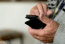 Резидент ПВТ представил сервис для дистанционной заботы об одиноких людях