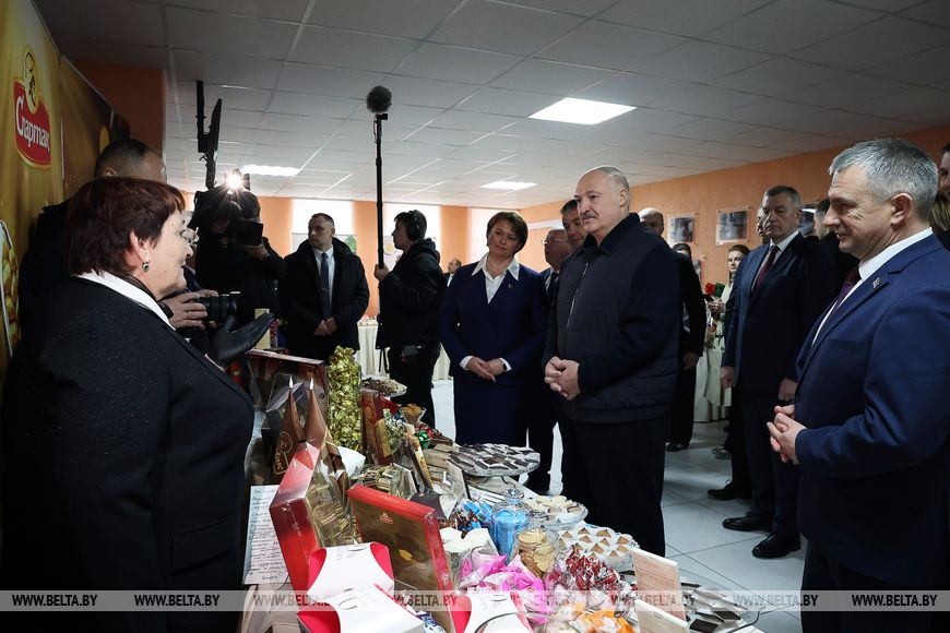  Чем угощали Лукашенко на "Красном мозырянине"