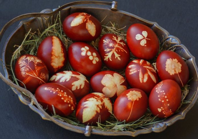 Сколько яиц и куличей нужно освятить на Пасху Сколько яиц и куличей нужно освятить на Пасху