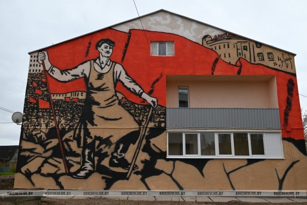 Три тематических мурала украсили Кричев