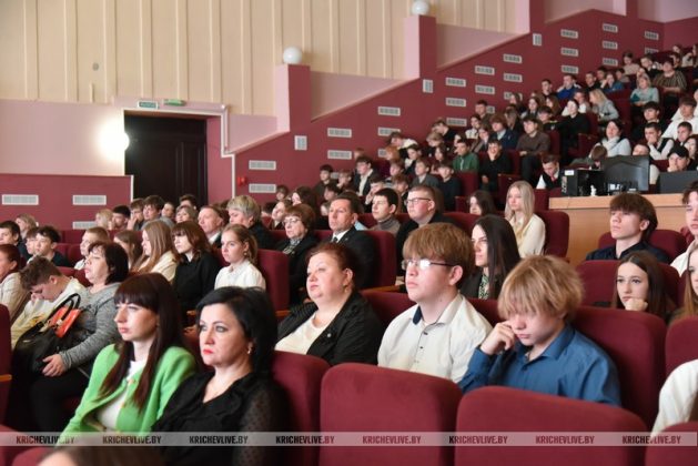 В Кричеве прошла «Ярмарка целевой подготовки» для старшеклассников