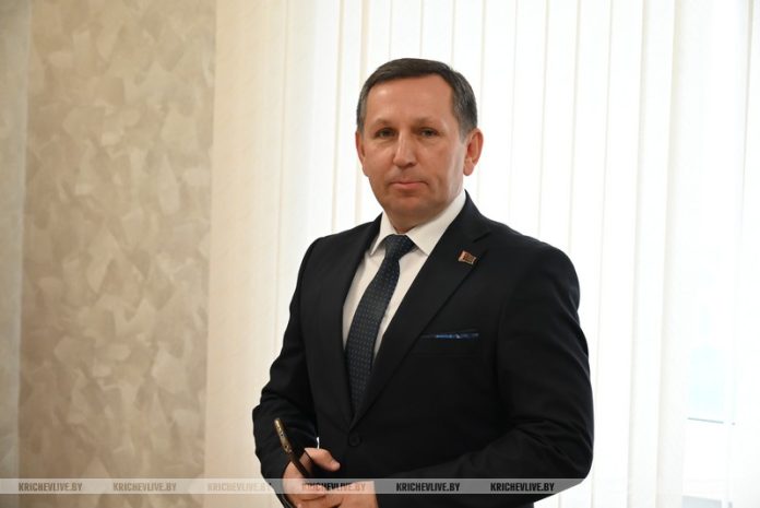 В Кричевском райисполкоме два новых назначения В Кричевском райисполкоме два новых назначения