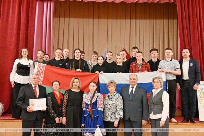 Единство через образование: аграрно-строительный колледж Кричева встретил гостей из области и России