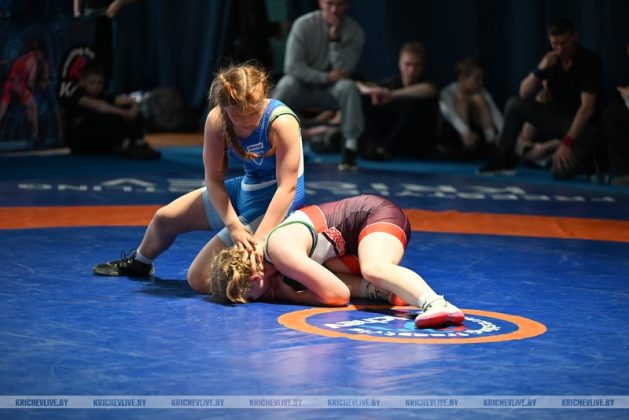 В Кричеве проходит международный турнир по вольной борьбе