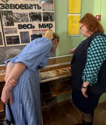 Известная российская актриса Олеся Фаттахова встретилась с кричевскими школьниками