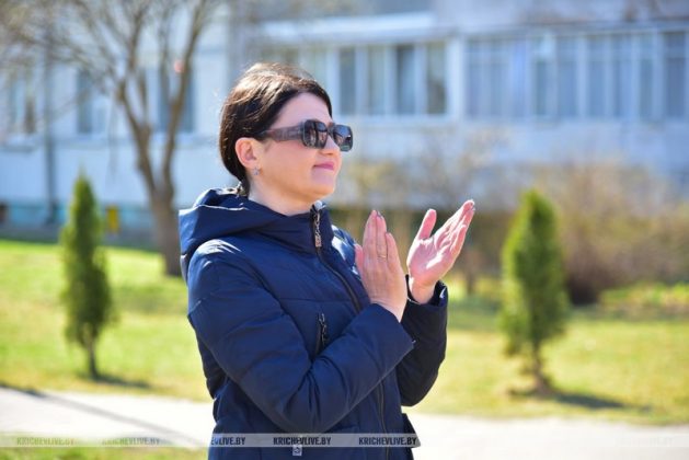 Фоторепортаж: патриотическая акция «С песней — к Победе!» в Кричеве