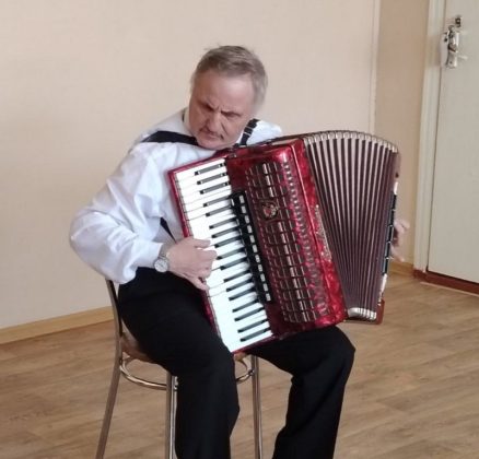 «С открытым сердцем, с добрым словом»: волонтеры Кричева поздравили пациентов БСУ со Светлой Пасхой