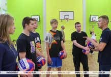 Лукашенко: в Беларуси есть все условия для занятий физкультурой и спортом, формирования здоровой нации Лукашенко: в Беларуси есть все условия для занятий физкультурой и спортом, формирования здоровой нации