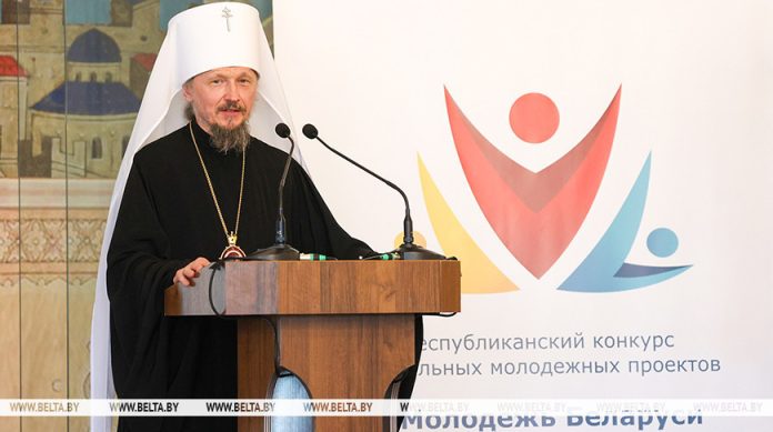 Митрополит Вениамин: в крепкой семье супруги принимают недостатки друг друга, помогают и поддерживают