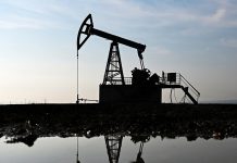 Цены на нефть падают на фоне надежд на мирное соглашение между США и Ираном